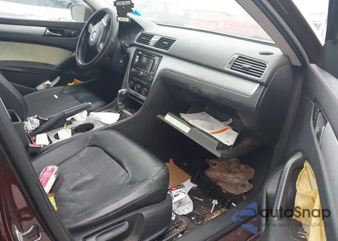 2013 Volkswagen Passat 2.5L Se из США, поврежденный, VIN 1VWBH7A35DC133406